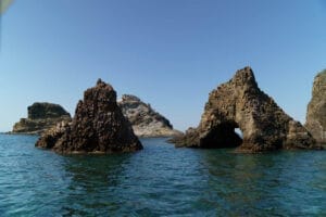 Ciccio Nero: Mooring in Ponza, Boat Rental and Boat Trips 12 -isola-ponza